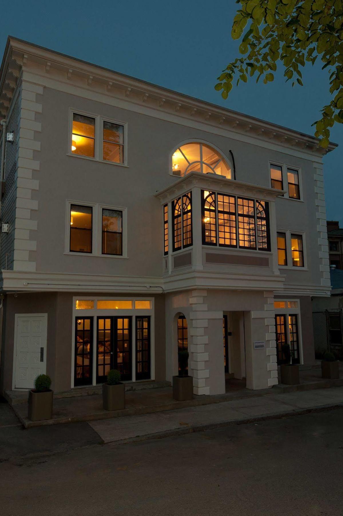 The Attwater Hotel Newport Tower Eksteriør billede